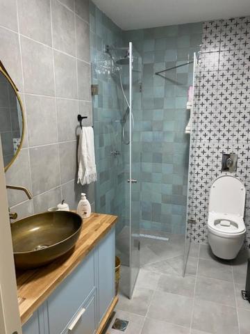 בין יער לים Villa Shelomi Kültér fotó